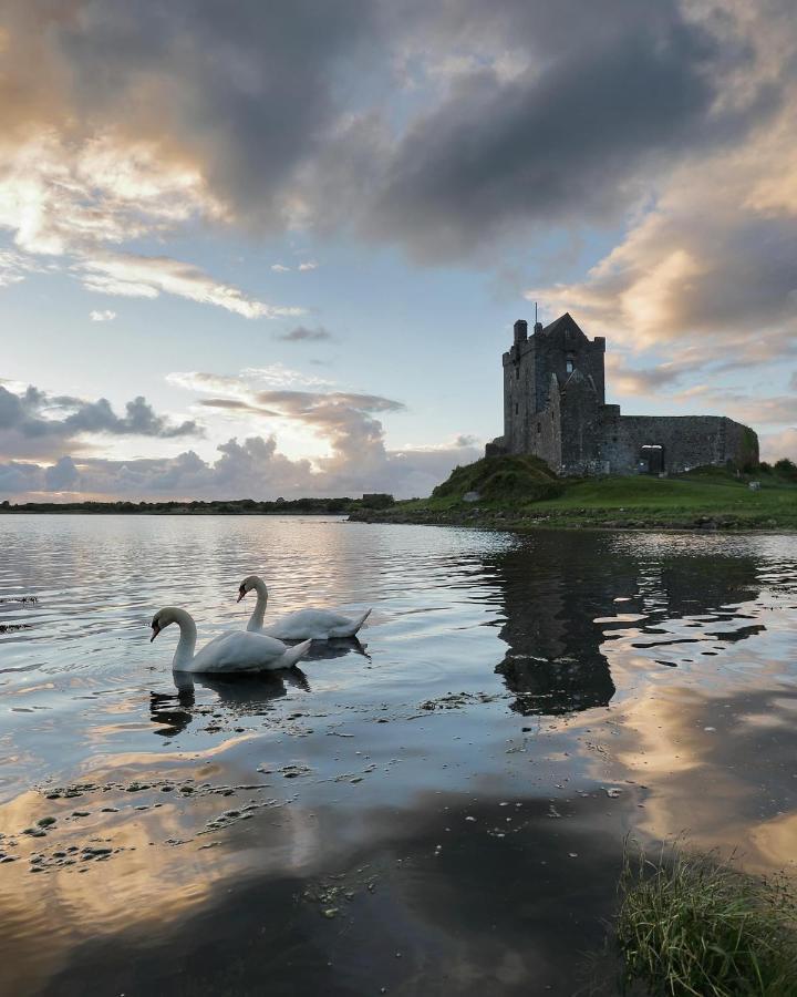 Tigh Noor - Escape To Kinvara By The Sea! Apartment *